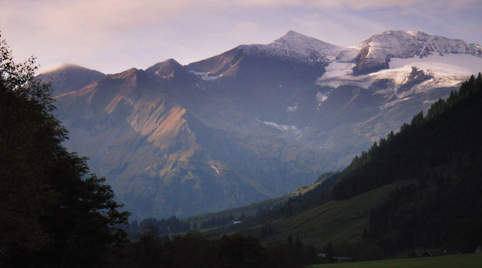 Schnee auf den Spitzen